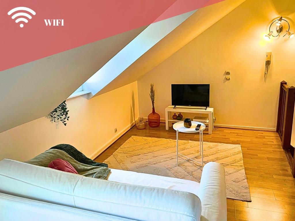 Appart Cosy Renove Avec Ac Hypercentre ヌムール エクステリア 写真