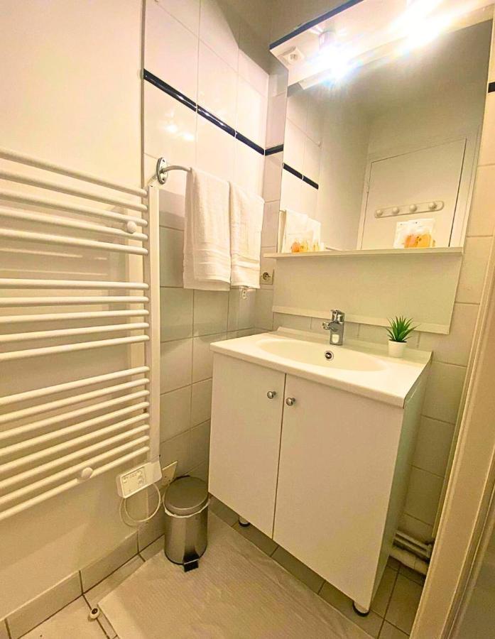 Appart Cosy Renove Avec Ac Hypercentre ヌムール エクステリア 写真